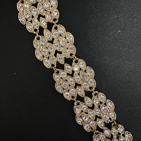 Sara Gabriel Gold Sparkle Bracelet - Picture 2 of 3